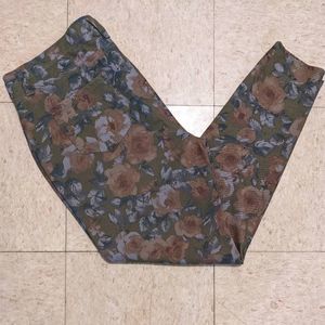 Size 16-18 Army Green Floral Rose Stretch Skinny Jeans; jeggings; high waisted